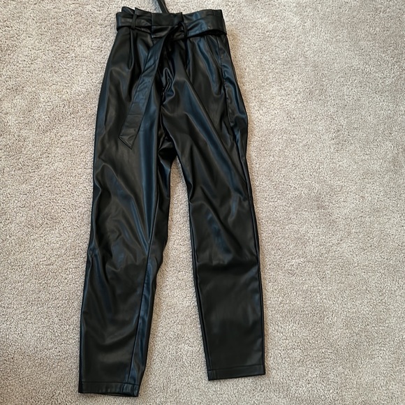 BB Dakota high waisted leather pant size 6 - Picture 5 of 5
